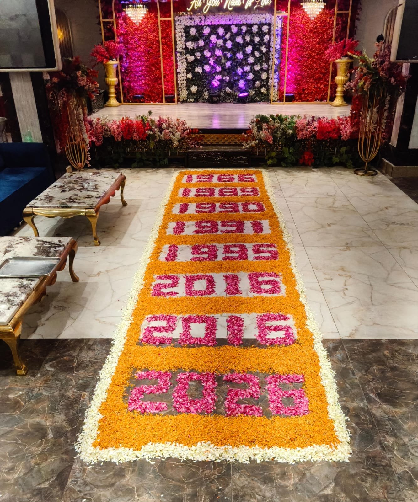 Flower Age Square Decor